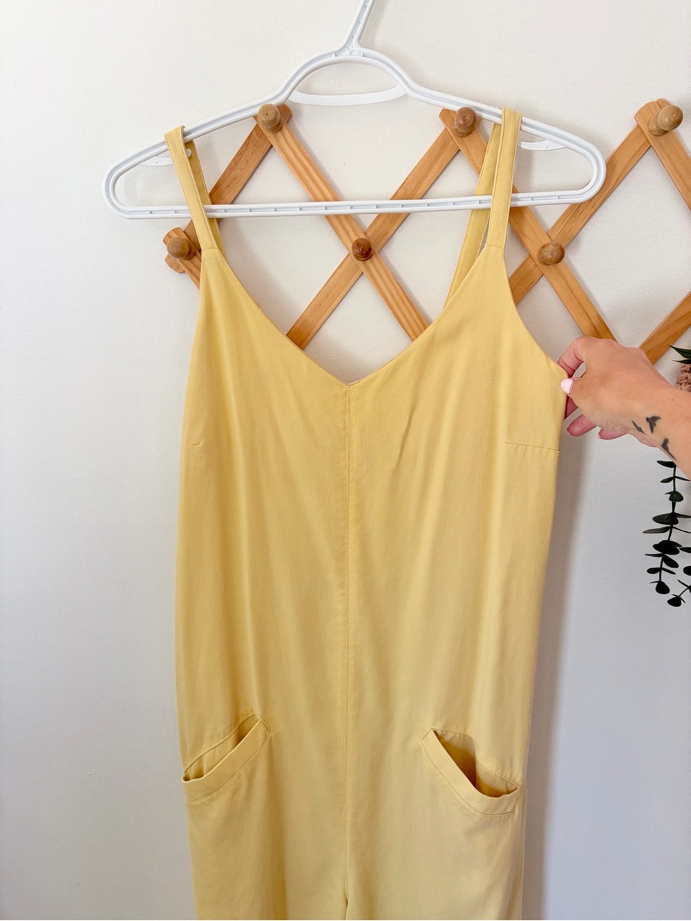 FRANK & OAK BUTTER YELLOW JUMPSUIT - Picture 3 of 7